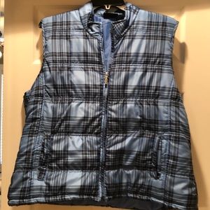 Ladies puffer vest NWT